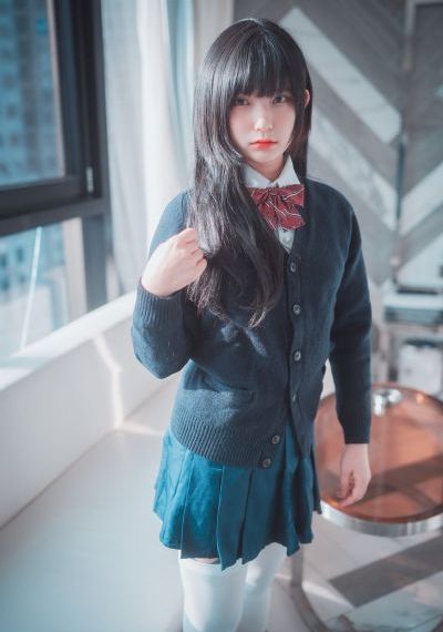 海角社区-出租屋里的姐姐