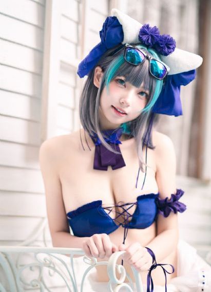 亚洲成a人片777777张柏芝