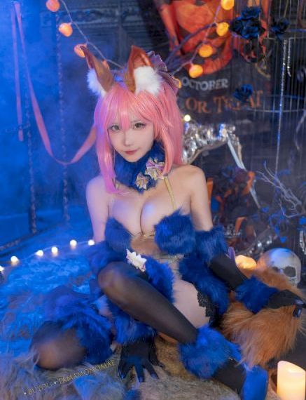 边出轨边打电话国产视频