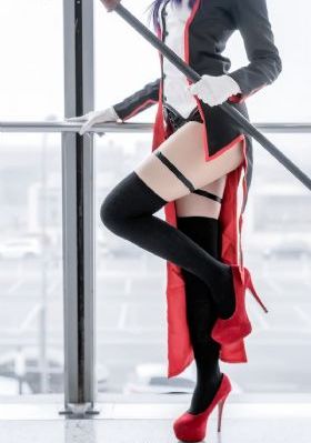 掰开双腿灌药调教羞辱play